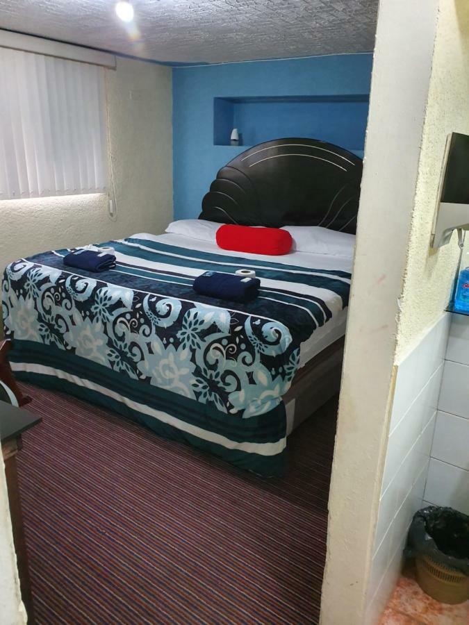 Hotel Kasa Kamelot 2 Quetzaltenango Exterior foto